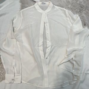 Everlane ivory silk button up - medium
